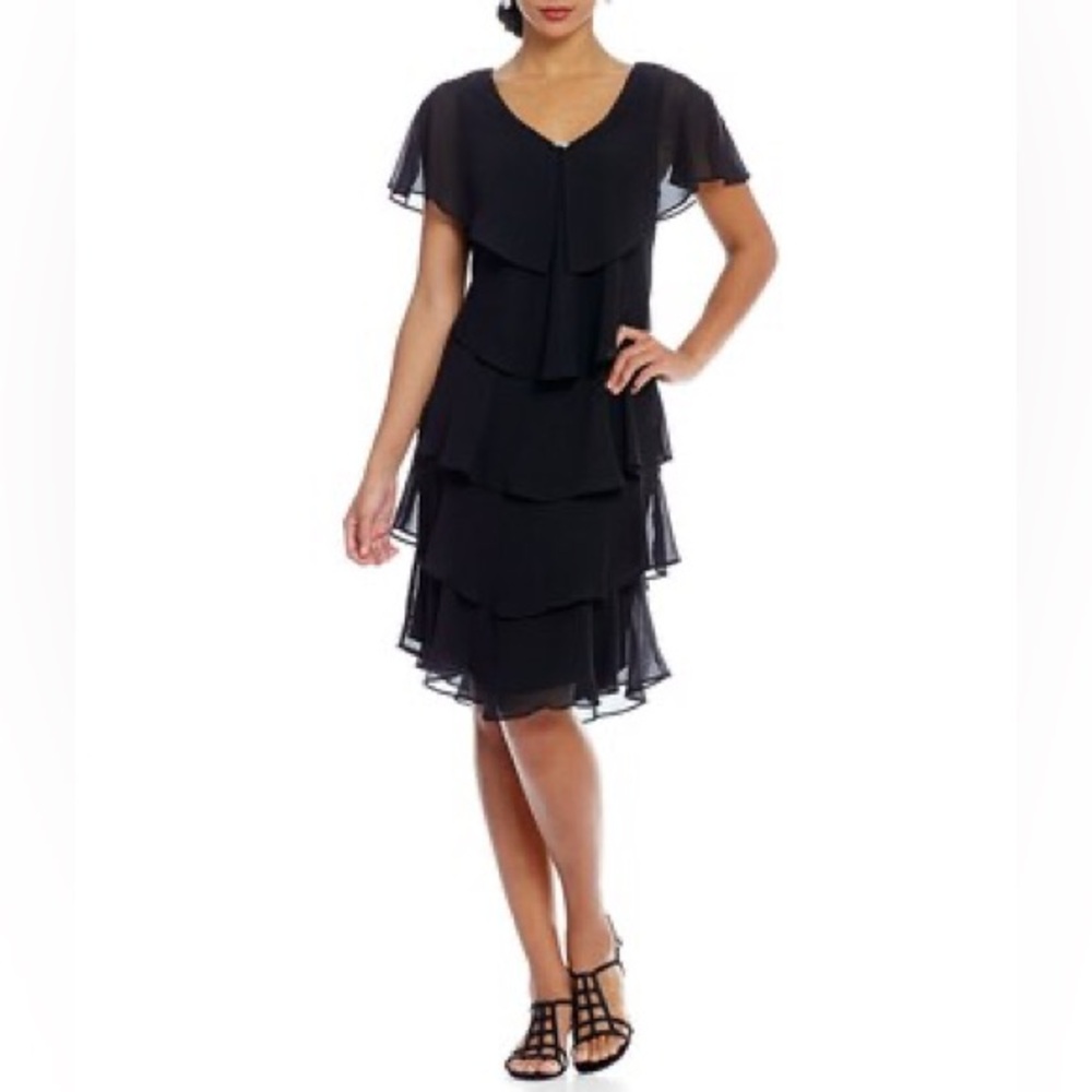 Ignite Evenings Jewel V-Neck Short Sleeve Georgette Tiered Capelet Shift Dress